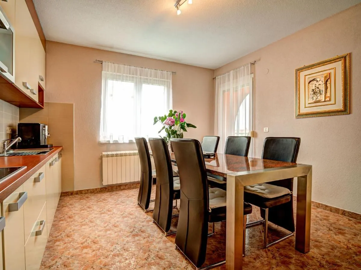 Apartment Tommy-1 By Interhome Kmeti
