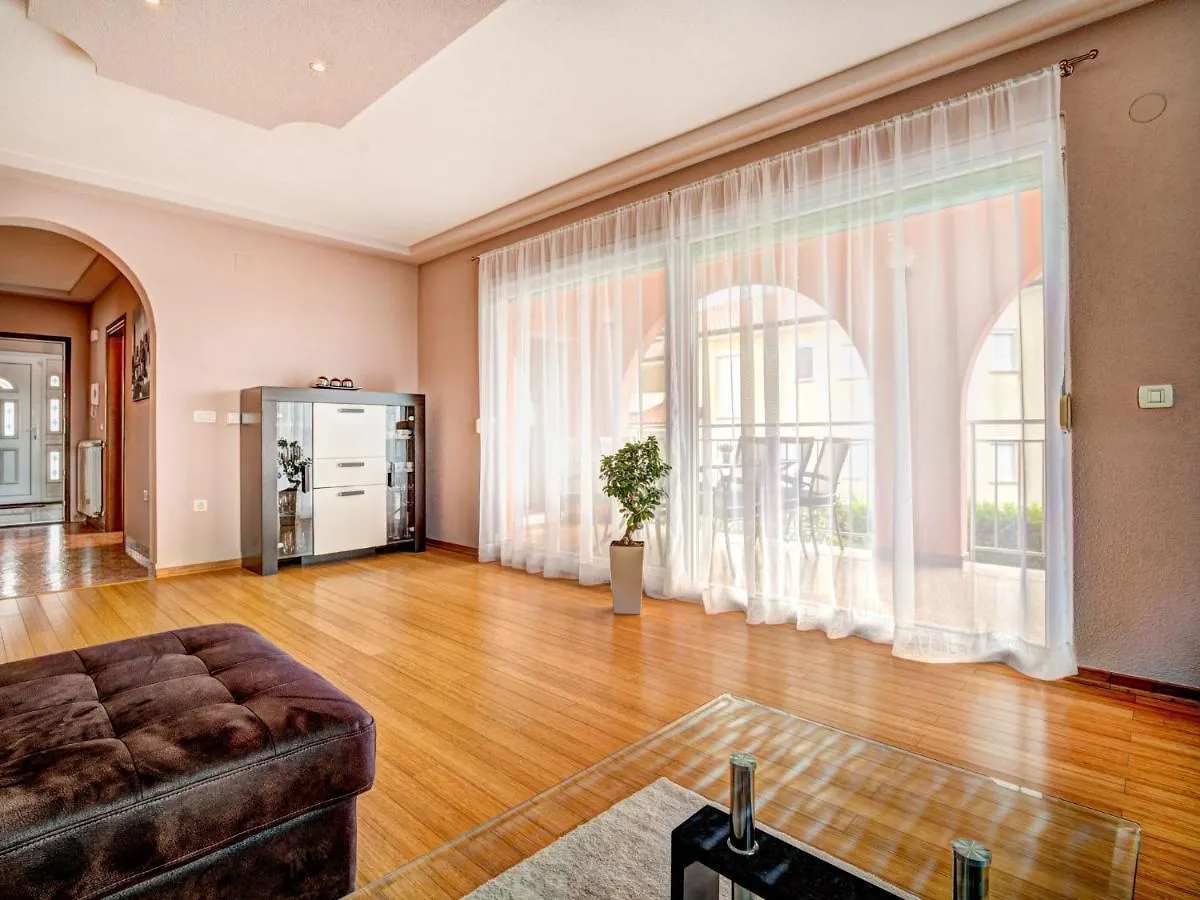 Apartment Tommy-1 By Interhome Kmeti クロアチア